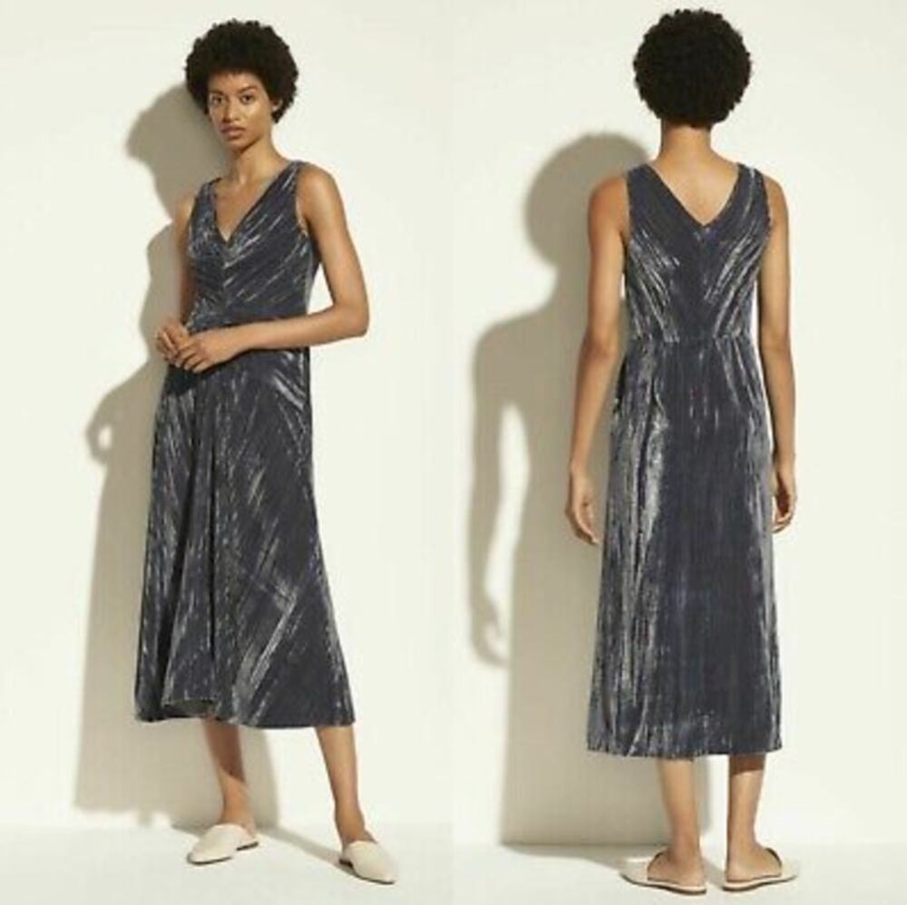 Vince Sleeveless Party Dress in Silver Crushed Velvet Size 10 Party Event
